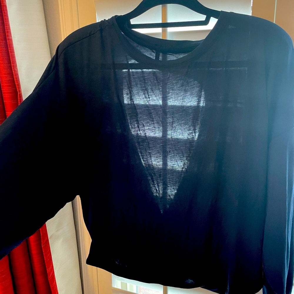 Crop activewear top